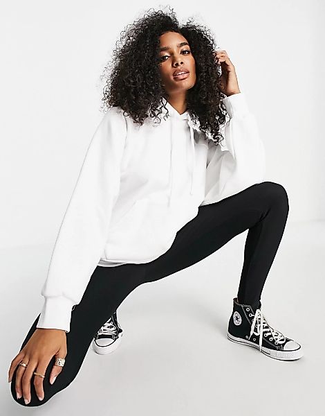 AllSaints – Kapuzenpullover in Weiß mit Logostickerei am Rücken günstig online kaufen