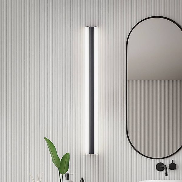 Helestra LED-Spiegellampe LOOM, Länge 90 cm, schwarz, IP44 günstig online kaufen
