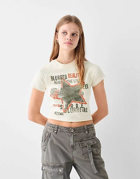 Bershka Shirt Mit Kurzen Ärmeln Und Aufnäher Damen S Rohweiß günstig online kaufen