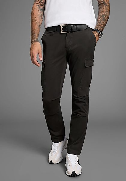 Bruno Banani Cargohose moderne Passform, eng anliegende Cargotaschen günstig online kaufen
