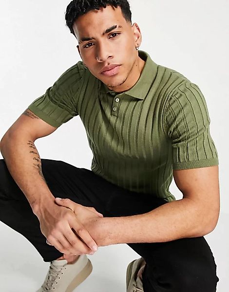 ASOS DESIGN – T-Shirt aus geripptem Strick in Khaki mit Polokragen-Grün günstig online kaufen