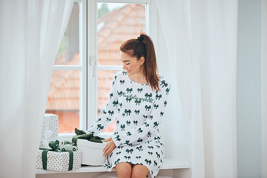 Louis & Louisa Nachthemd Nachtkleid "Kuschelig verpackt" weiß mit Schleifen günstig online kaufen
