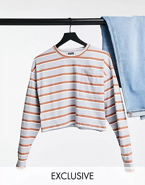 Reclaimed Vintage – Inspired – Langärmlig, kurzes T-Shirt mit Tasche, gestr günstig online kaufen