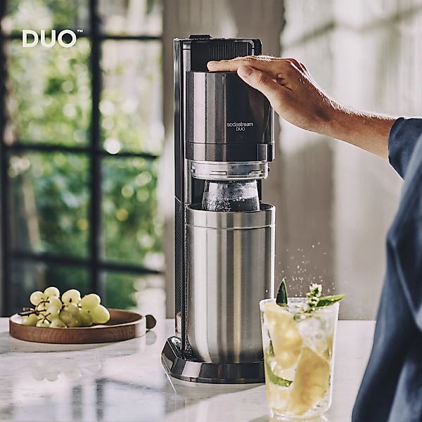 SodaStream Wassersprudler »SodaStream DUO, titan, mit 3 Flaschen, 1 CO2-Zyl günstig online kaufen