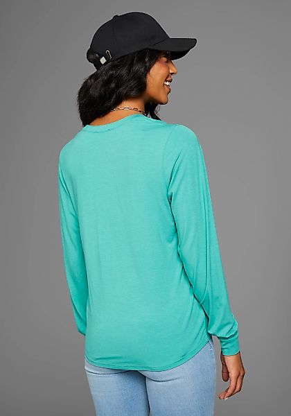 Boysen's V-Shirt Langarm, figurumspielender Schnitt, mit günstig online kaufen