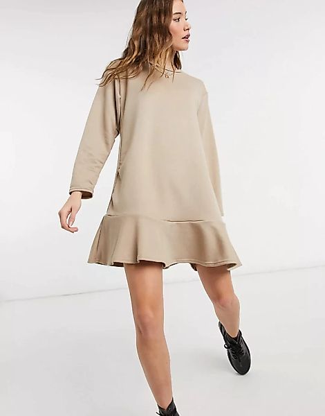 New Look – Sweatshirtkleid mit abfallendem Saum in Camel-Braun günstig online kaufen