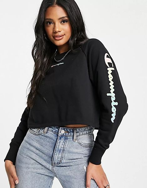 Champion – Kurz geschnittenes Sweatshirt in Schwarz günstig online kaufen