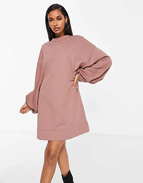 ASOS DESIGN – Braunes Oversize-Sweatshirt-Kleid mit Volumenärmeln günstig online kaufen