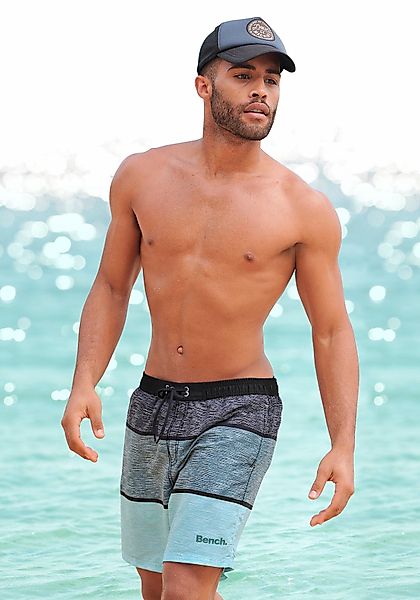Bench. Badeshorts Mac im trendigen Blockstreifen-Look günstig online kaufen