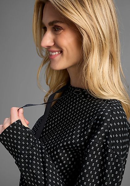 KangaROOS Sweatshirt in strukturiertem Material mit Turtleneck günstig online kaufen