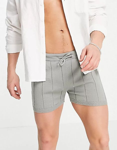 ASOS DESIGN – Gerippte Strick-Shorts in Grau günstig online kaufen