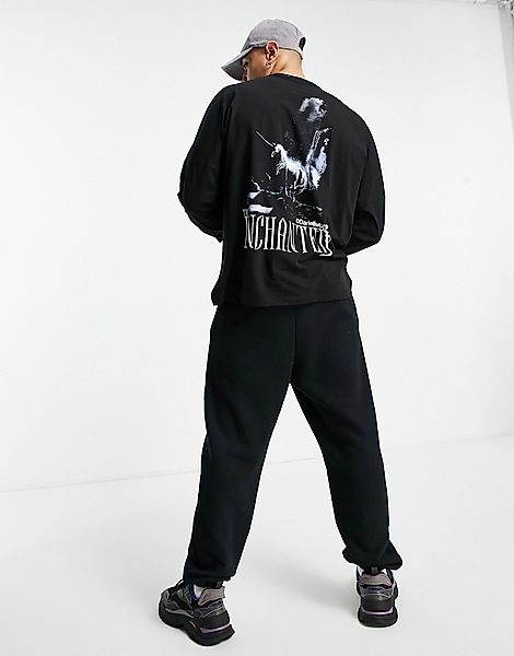 ASOS – Dark Future – Langärmliges Oversize-Shirt in Schwarz mit grafischem günstig online kaufen