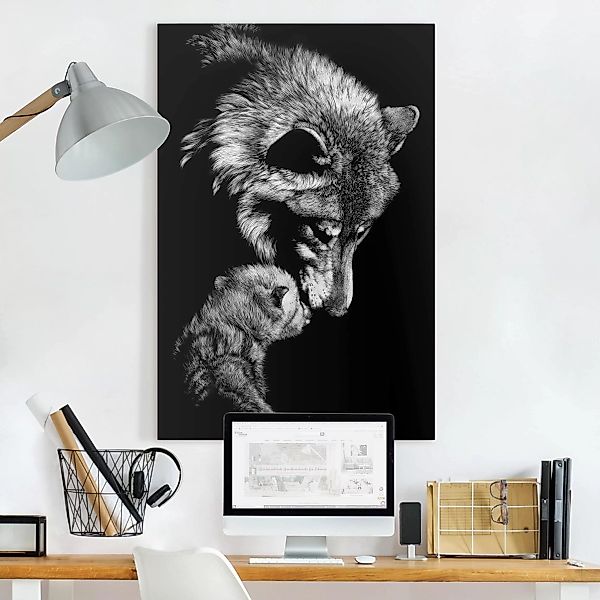 Leinwandbild Schwarz-Weiß - Hochformat Wolf vor Schwarz günstig online kaufen