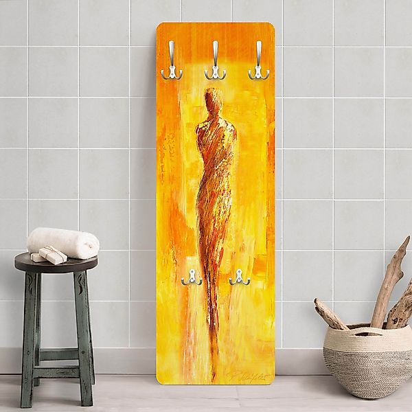 Wandgarderobe Holzpaneel Petra Schüßler - Figur in Gelb günstig online kaufen