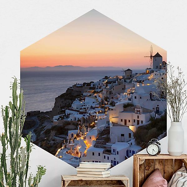 Hexagon Fototapete selbstklebend Santorini bei Nacht günstig online kaufen