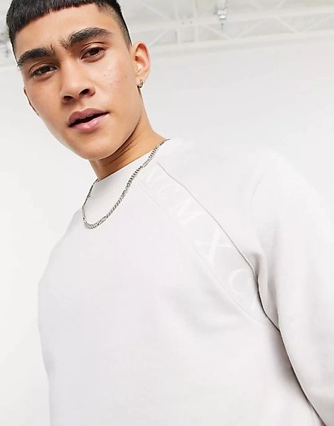 ASOS DESIGN – Staubgraues Sweatshirt mit Raglan-Detail und Zierband mit röm günstig online kaufen