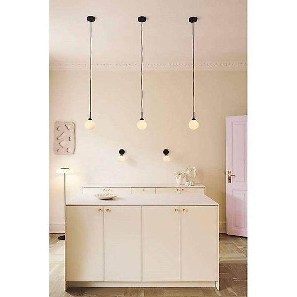 Nuura Wandleuchte Apiales, Höhe 24 cm, schwarz/opal günstig online kaufen