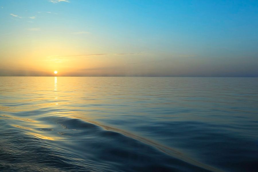 Papermoon Fototapete "Sonnenaufgang vom Bootsdeck" günstig online kaufen