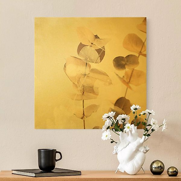 Leinwandbild Goldene Eukalyptuszweige mit Weiß II günstig online kaufen