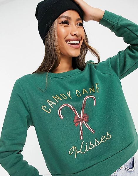 Only – Christmas – Sweatshirt in Grün mit kurzem Schnitt und Zuckerstangen- günstig online kaufen