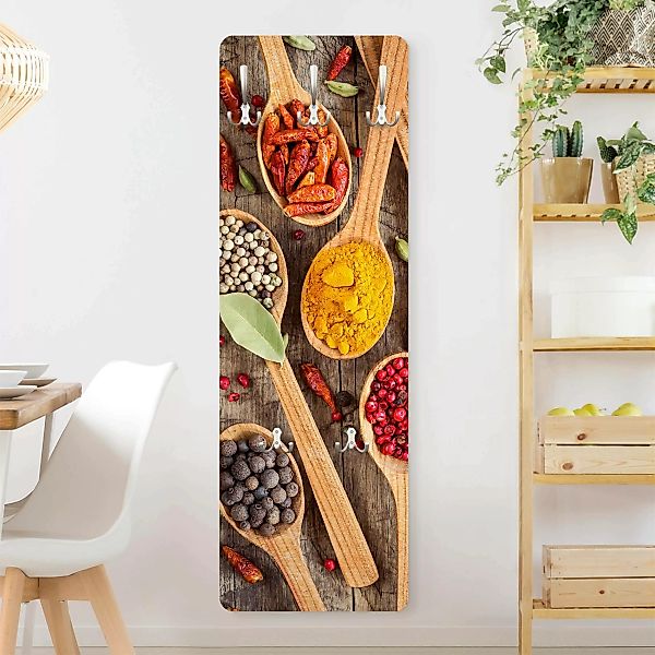Wandgarderobe Holzpaneel Küche Gewürze auf Holzlöffel günstig online kaufen
