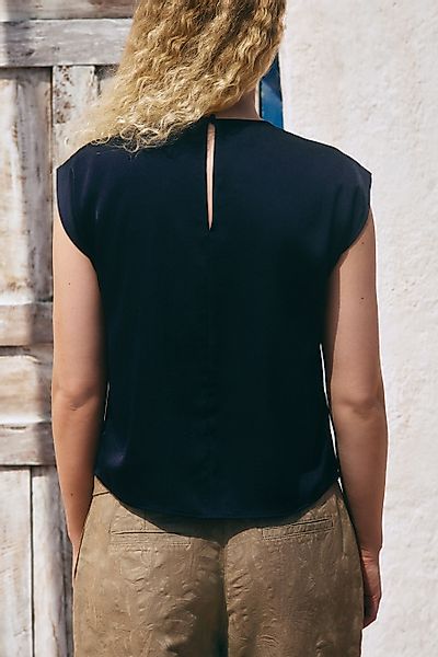 Next Blusentop Asymmetrisches Satin-Top in Knitteroptik günstig online kaufen