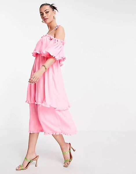 River Island – Gestuftes Maxi-Trägerkleid in Rosa mit Rüschen günstig online kaufen