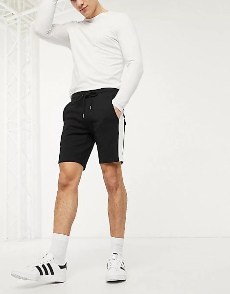 ASOS DESIGN – Enge Jersey-Shorts mit seitlichen Streifen in Schwarz günstig online kaufen