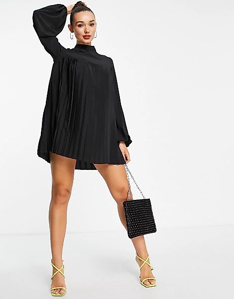 ASOS DESIGN – Hochgeschlossenes, trapezförmiges Minikleid in Schwarz mit Pl günstig online kaufen