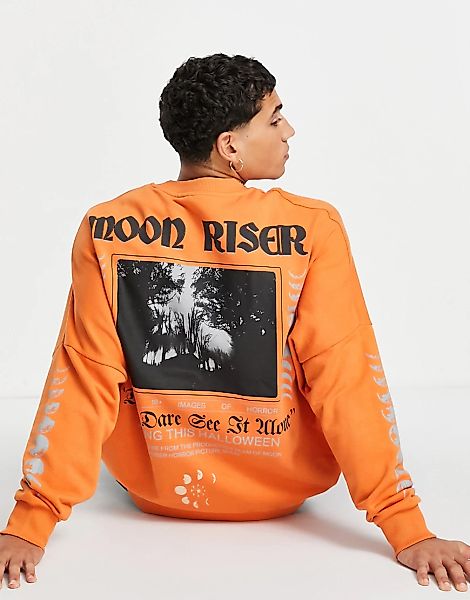 ASOS DESIGN – Oversize-Sweatshirt in Orange mit Horrorfilmposter-Print günstig online kaufen