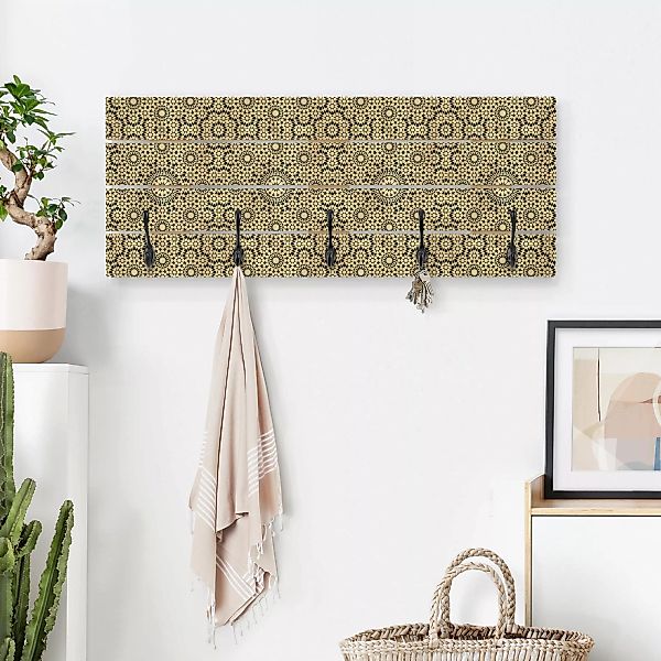 Wandgarderobe Holzpalette Muster & Textur Orientalisches Muster mit goldene günstig online kaufen