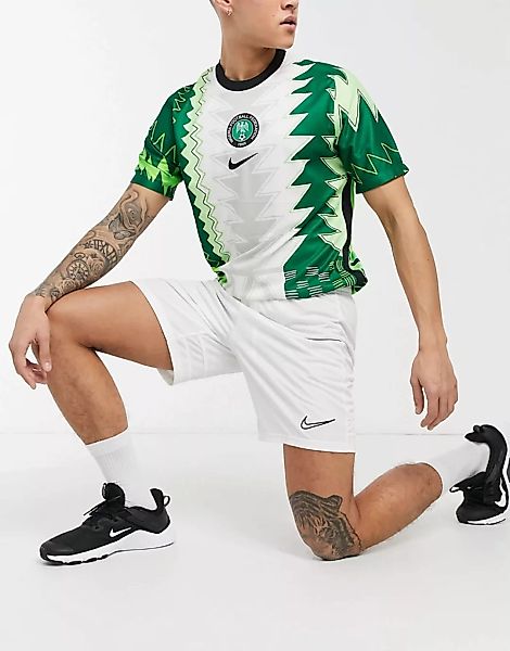 Nike Football – Dri-FIT Academy 21 – Weiße Shorts günstig online kaufen