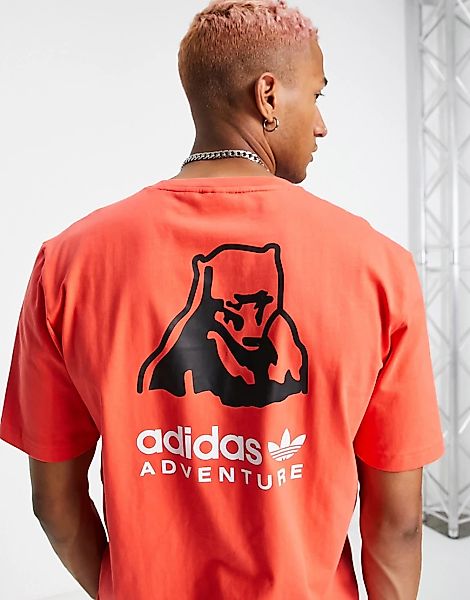 adidas Originals – Adventure – T-Shirt in Rot mit Polarbär-Grafik günstig online kaufen