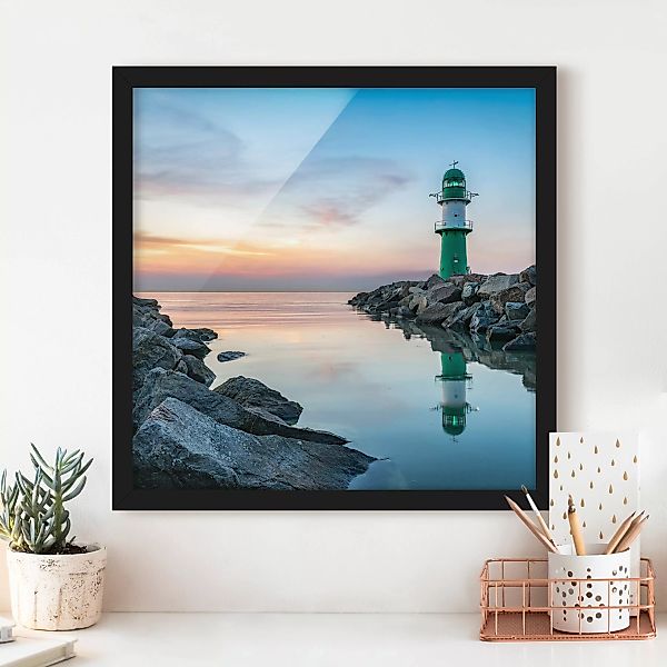 Bild mit Rahmen Sunset at the Lighthouse günstig online kaufen