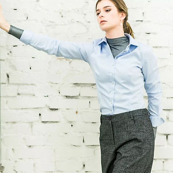 Bluse Aus Bio Baumwolle 100% Für V-körperformen In Blau - Langgröße - Bügel günstig online kaufen