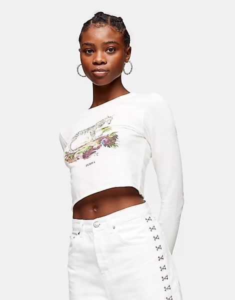 Topshop – Langärmliges Shirt mit kurzem Schnitt und Zebramotiv in Weiß günstig online kaufen