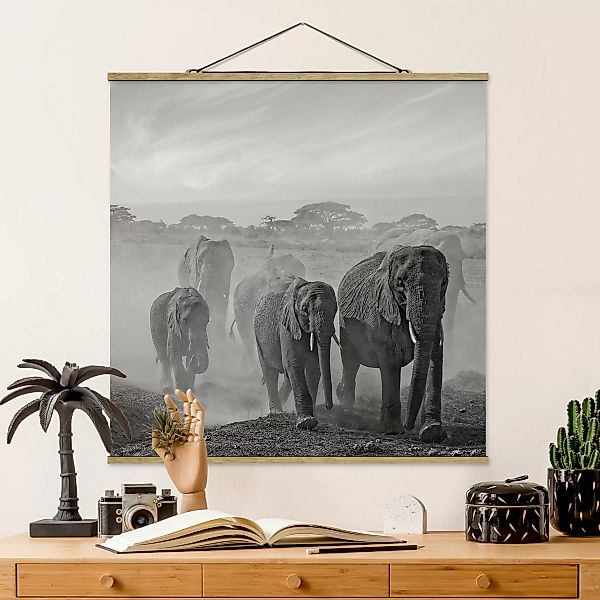 Stoffbild Tiere mit Posterleisten - Quadrat Elefantenherde günstig online kaufen