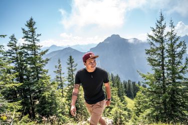 Jumping Bird Snapback Cap günstig online kaufen