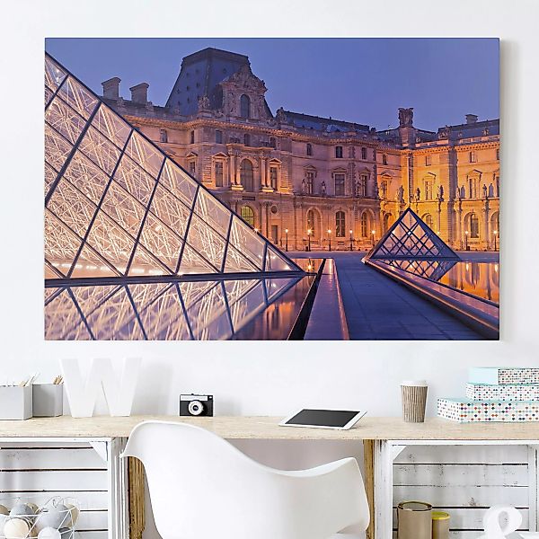 Leinwandbild Architektur & Skyline - Querformat Louvre Paris bei Nacht günstig online kaufen