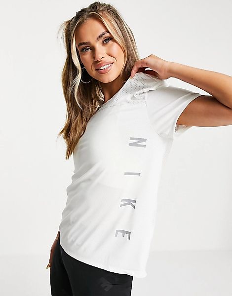 Nike Running – Run Division Miler – T-Shirt in Weiß günstig online kaufen