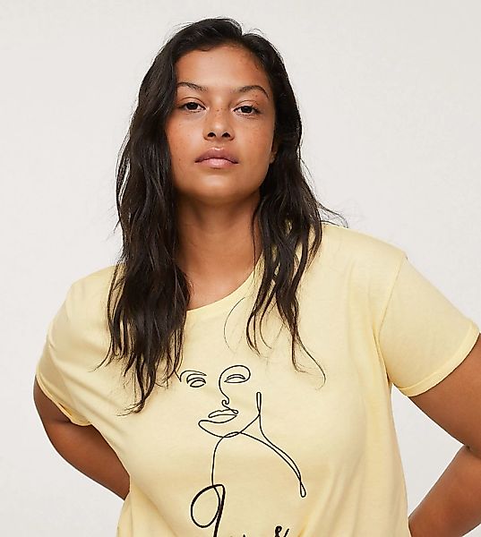 Mango Curve – T-Shirt in Beige mit Gesichts-Grafikprint-Neutral günstig online kaufen