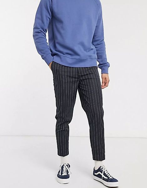 ASOS DESIGN – Elegante, schmal zulaufende Hose mit Streifen-Marineblau günstig online kaufen