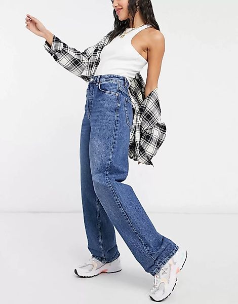 Topshop – Mom-Jeans in Oversize-Passform aus einem recycelter Baumwolle in günstig online kaufen