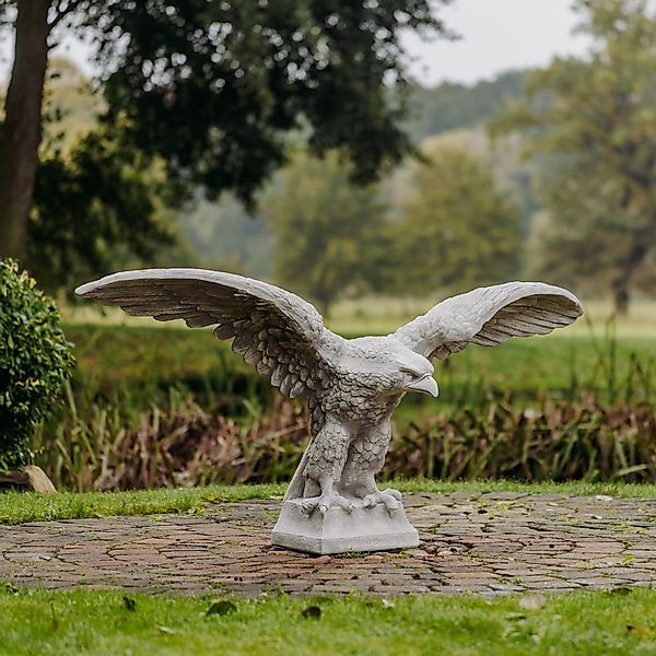 gartendekoparadies.de Gartenfigur Beeindruckende Adler-Statue, H. 83 günstig online kaufen