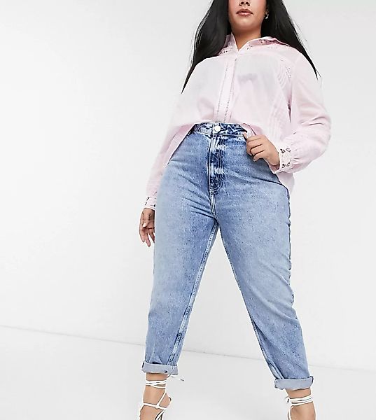 River Island Plus – Mom-Jeans mit hohem Bund in Hellblau günstig online kaufen