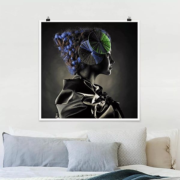 Poster Portrait - Quadrat Strange Lady günstig online kaufen