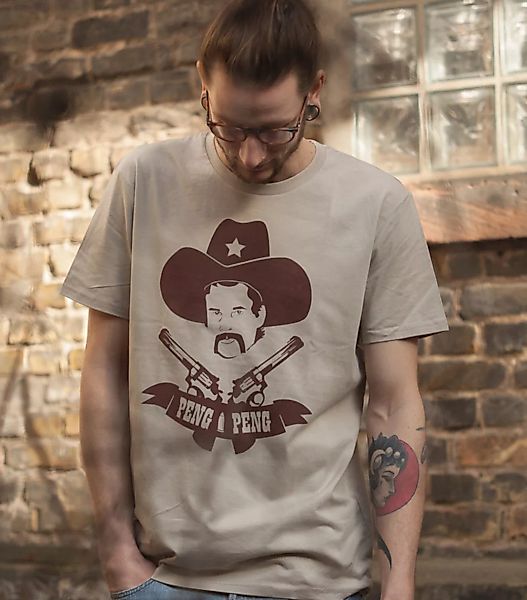 Cowboy Peng Peng - Fair Wear Männer T-shirt - Sand günstig online kaufen
