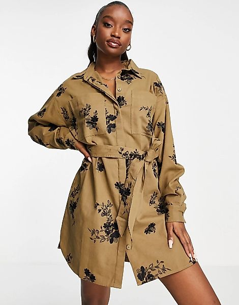 ASOS DESIGN – Mini-Hemdkleid aus besticktem Twill mit Bindegürtel in Khaki- günstig online kaufen
