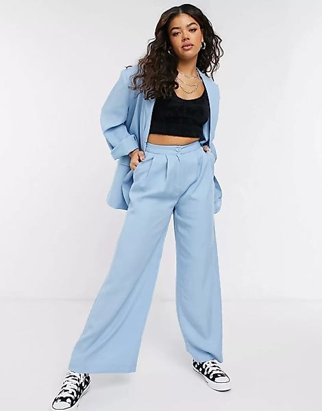 Monki – Gaby – Plissierte Anzug-Hose mit weitem Bein in Blau, Kombiteil günstig online kaufen