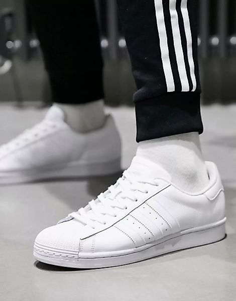 adidas Originals – Superstar – Sneaker in Weiß günstig online kaufen